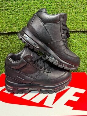 Nike Air Max Goadome GS Triple Black Boots 311567-001 Size 4.5Y 
Og Box